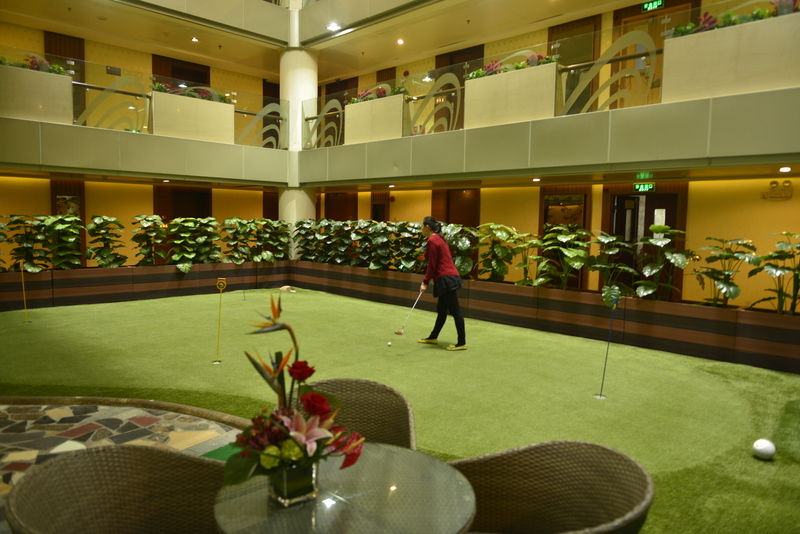 Vili International Hotel Guangzhou Exteriör bild