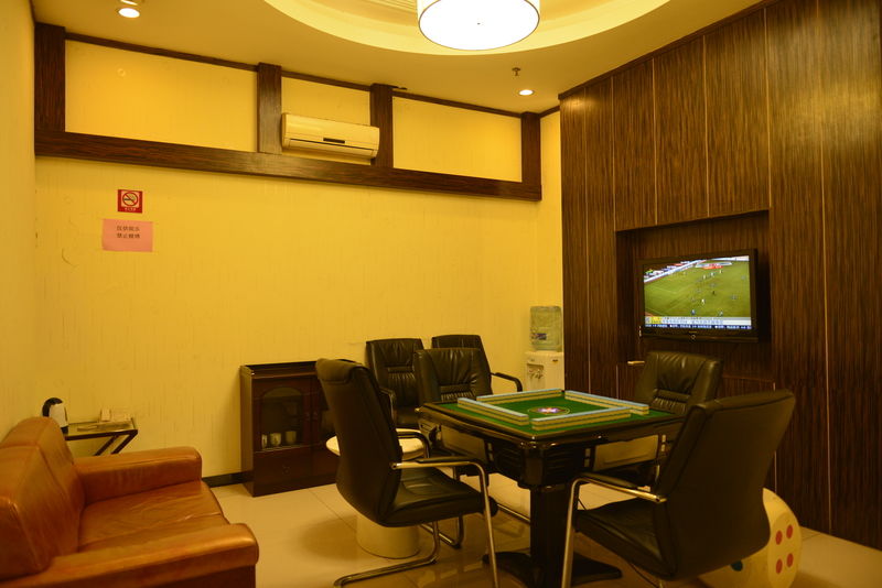 Vili International Hotel Guangzhou Exteriör bild