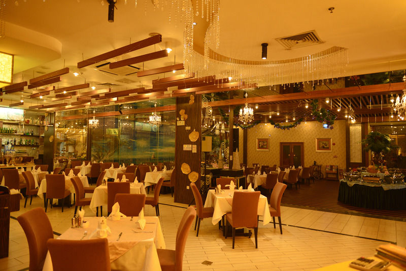 Vili International Hotel Guangzhou Exteriör bild