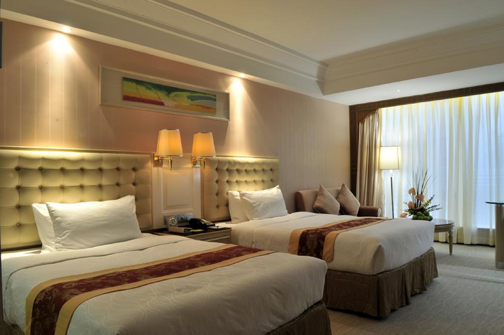 Vili International Hotel Guangzhou Exteriör bild